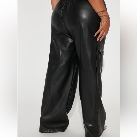 Faux leather cargo pant - Picture 2 of 4